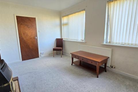 17 Dove Side, Hatton, Derby, DE65 5DZ