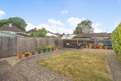 3 bedroom detached house for sale, Waddington Avenue, Coulsdon CR5