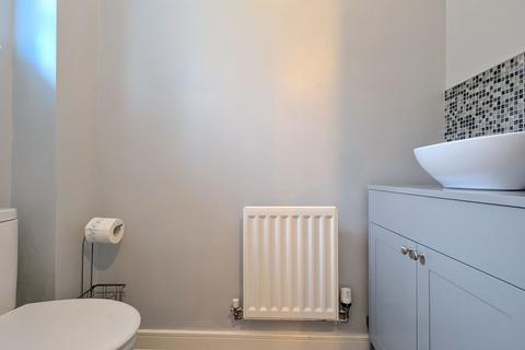 3 Attika Close, Newport Pagnell, MK16 9FN