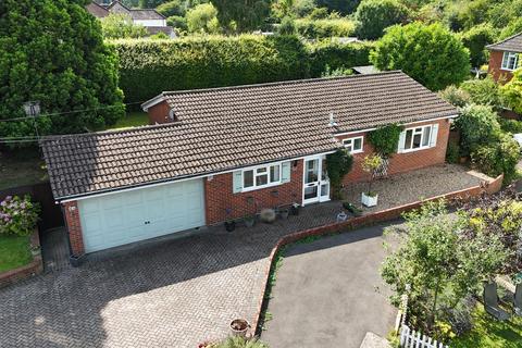 3 bedroom detached bungalow for sale, Grange Gardens, Banstead SM7