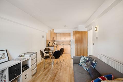 1 bedroom flat for sale, Cadogan Road, London SE18