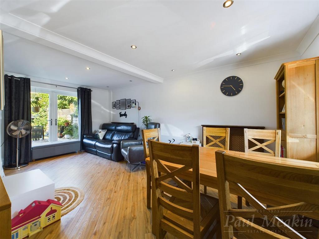Living/Dining Room