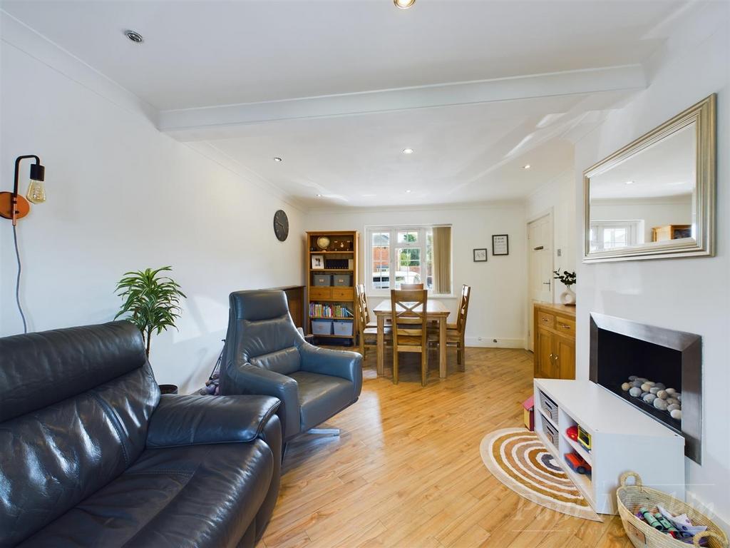 Living/Dining Room