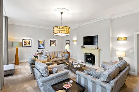 3 bedroom apartment for sale, 2 Hampsfield House, Windermere Road, Grange-Over-Sands