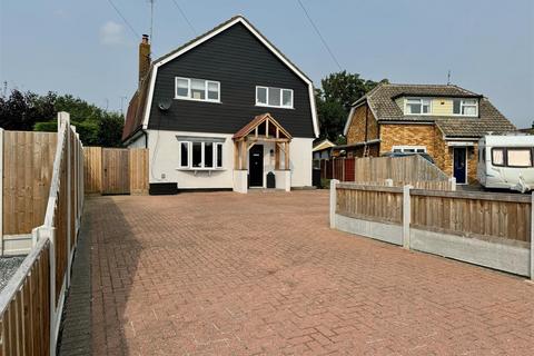 15 Brickwall Close, Burnham-on-crouch, CM0 8HB