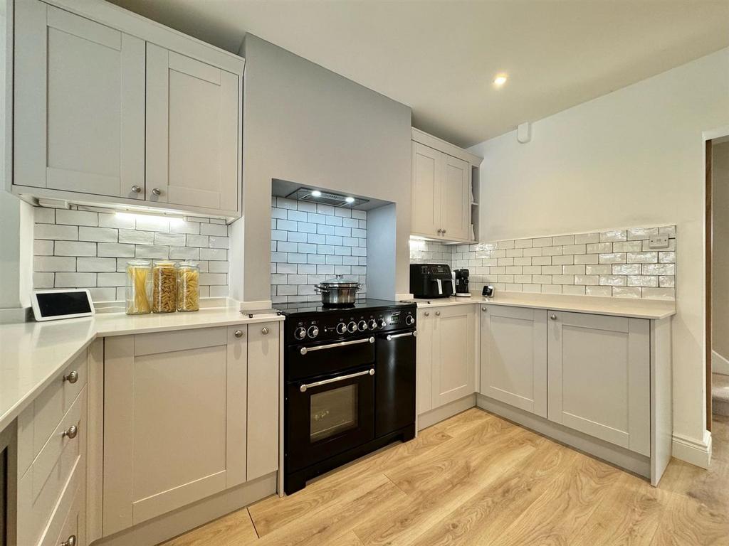 B5.jpg