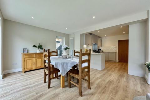 15 Brickwall Close, Burnham-on-crouch, CM0 8HB