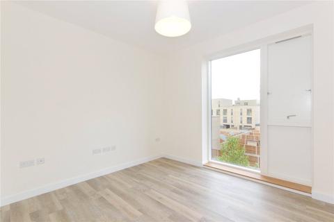 34 Seekings Close, Trumpington, Cambridge, CB2 9DJ