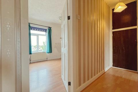 11 Albert Terrace, Oakenshaw, Bradford, BD12 7AX