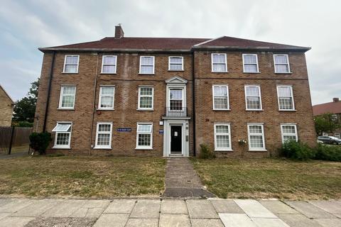 3 bedroom flat for sale, Manor Court, EN1