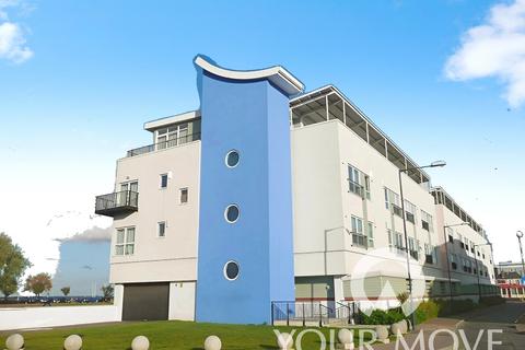 2 bedroom penthouse to rent, Canal Road, Kent DA12