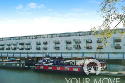 2 bedroom penthouse to rent, Canal Road, Kent DA12