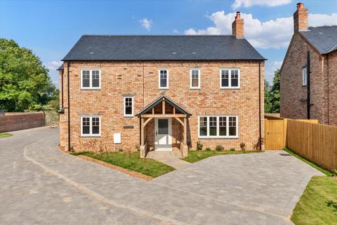 4 bedroom detached house for sale, Grange Farm Close, Upper Dean, Huntingdon, Cambridgeshire, PE28