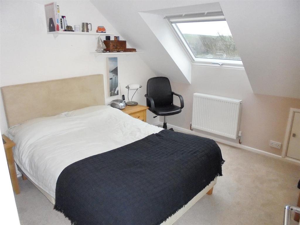 Bedroom 2.JPG