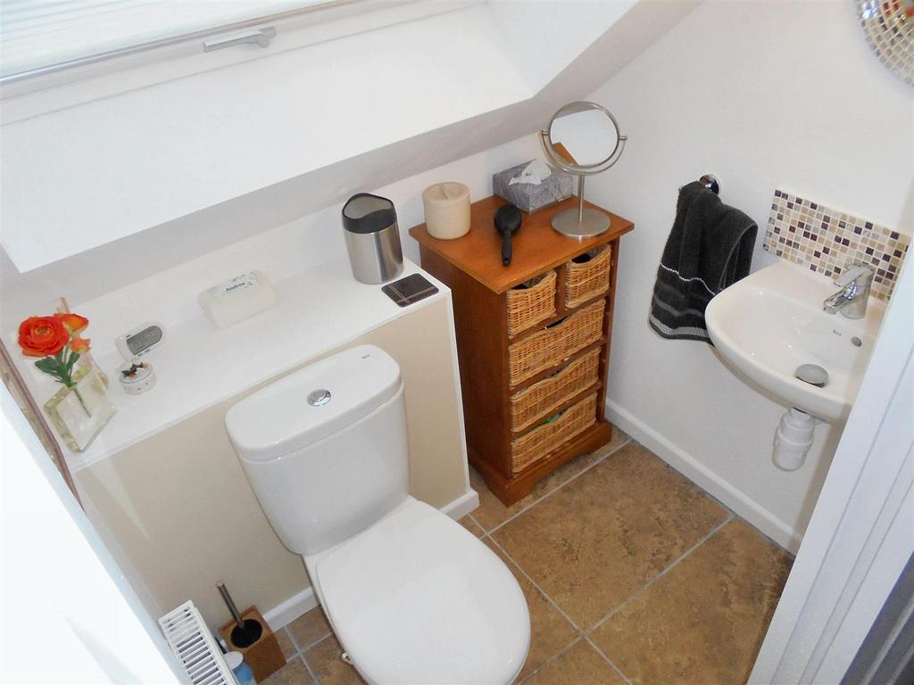 Cloakroom,.JPG