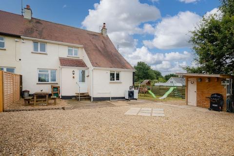 3 bedroom end of terrace house for sale, East Leigh, Crediton, EX17