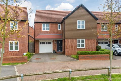 4 bedroom detached house for sale, Rochester Close, Meon Vale, Stratford-Upon-Avon