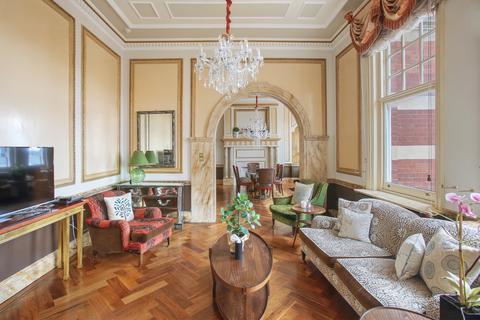 4 bedroom flat for sale, Prince Consort Road, London SW7