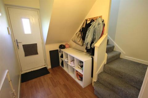 107 Meadowgate Road, Salford, M6 8EN