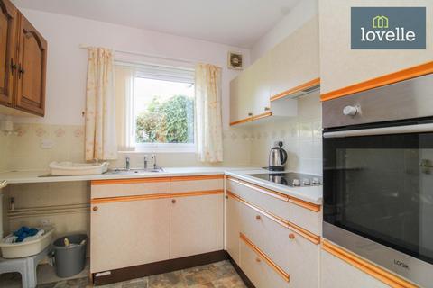 1 bedroom bungalow for sale, Clare Court, Grimsby DN34