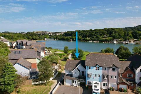 4 bedroom end of terrace house for sale, The Old Wharf, Plymouth PL9