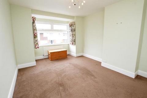 3 bedroom semi-detached house to rent, Teewell Avenue, Bristol BS16