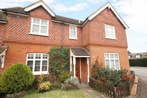 2 bedroom cottage to rent, Fox Corner, Worplesdon GU3