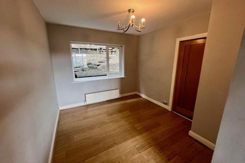 3 bedroom semi-detached house for sale, Lane Ends Green, Hipperholme HX3