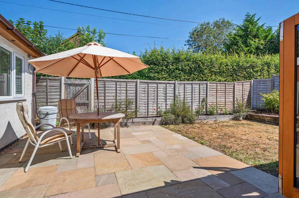 1318140-8-687a322...