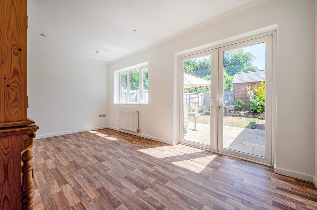 1318140-17-687a32...