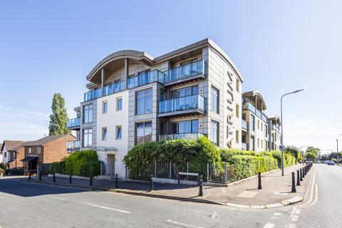 2 bedroom flat for sale, Lower Queens Road, Buckhurst Hill IG9