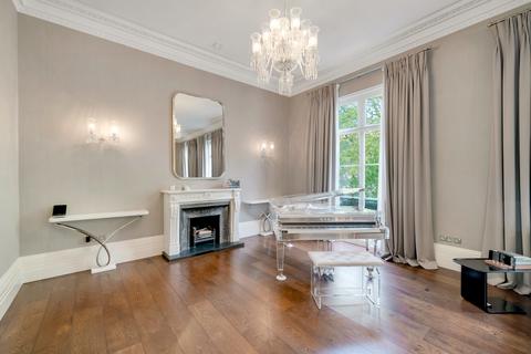 3 bedroom flat for sale, Buckingham gate, London SW1E