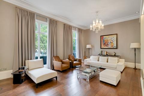 3 bedroom flat for sale, Buckingham gate, London SW1E