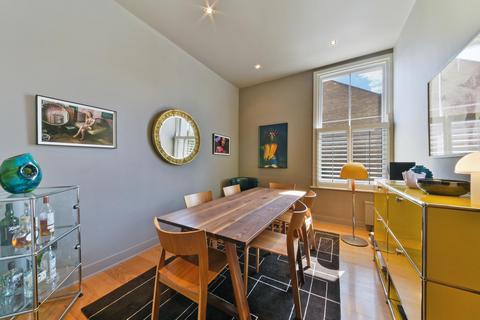 3 bedroom flat for sale, Manchester Road, London, E14