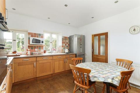 63 Windmill Road, Minchinhampton, Stroud, GL6 9EB
