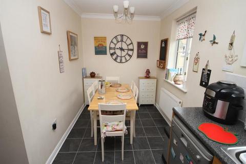 36 Brander Close, Idle, Bradford, BD10 8SY