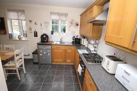 36 Brander Close, Idle, Bradford, BD10 8SY