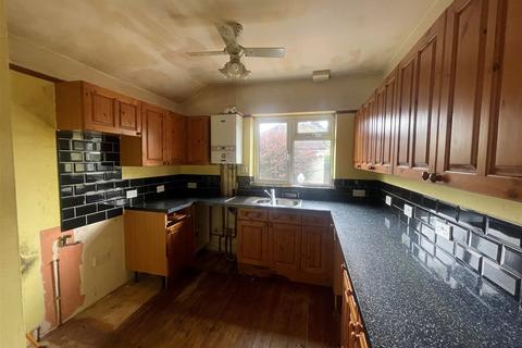 2 bedroom semi-detached bungalow for sale, Woodside Close, Barnehurst, Kent