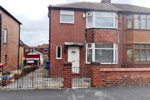 3 bedroom semi-detached house for sale, Avonlea Road, Droylsden