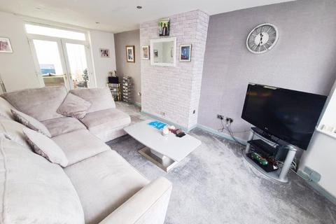 3 bedroom semi-detached house for sale, Avonlea Road, Droylsden