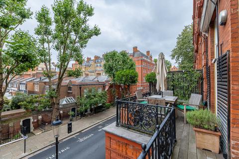 3 bedroom apartment for sale, Cadogan Square, London SW1X