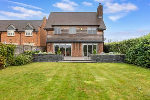 4 bedroom detached house for sale, Murcot Road, Broadway WR12