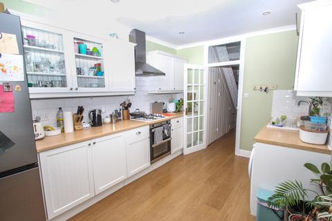 3 bedroom terraced house to rent, Granleigh Road, Leytonstone, London, E11 4RG