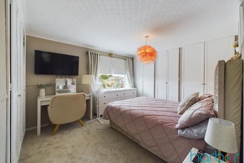 19 Ailsa Place, Coatbridge, ML5 5JA