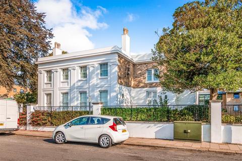 1 bedroom apartment for sale, Amelia Court, Union Place, Worthing