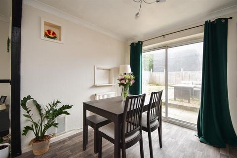 3 bedroom end of terrace house for sale, Linley Drive, Hastings