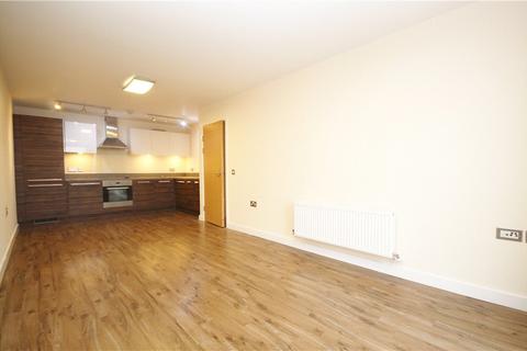 2 bedroom apartment to rent, The Green, Southall, UB2