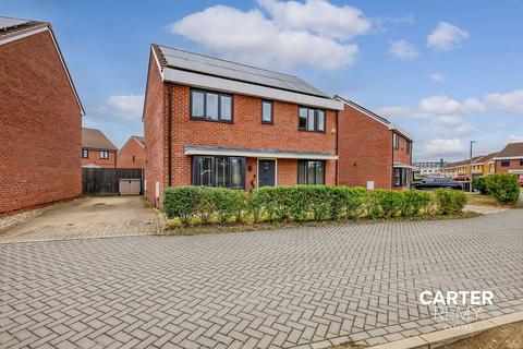 26 Lapwin Close, East Tilbury, Tilbury, RM18 8FH