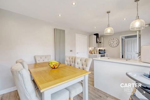 26 Lapwin Close, East Tilbury, Tilbury, RM18 8FH