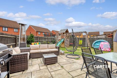 26 Lapwin Close, East Tilbury, Tilbury, RM18 8FH